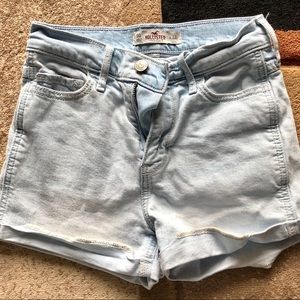 Hollister light wash short shorts high wasted.